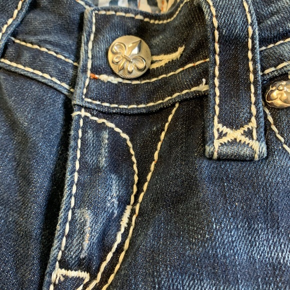 Rock Revival Jeans - Picture 5 of 9